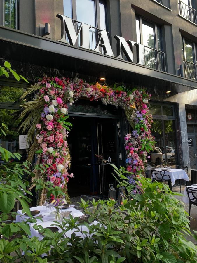 Mani Hotel